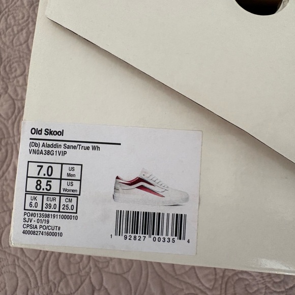 Vans Old Skool Aladdin Sane White and Red Sneakers - Picture 4 of 4